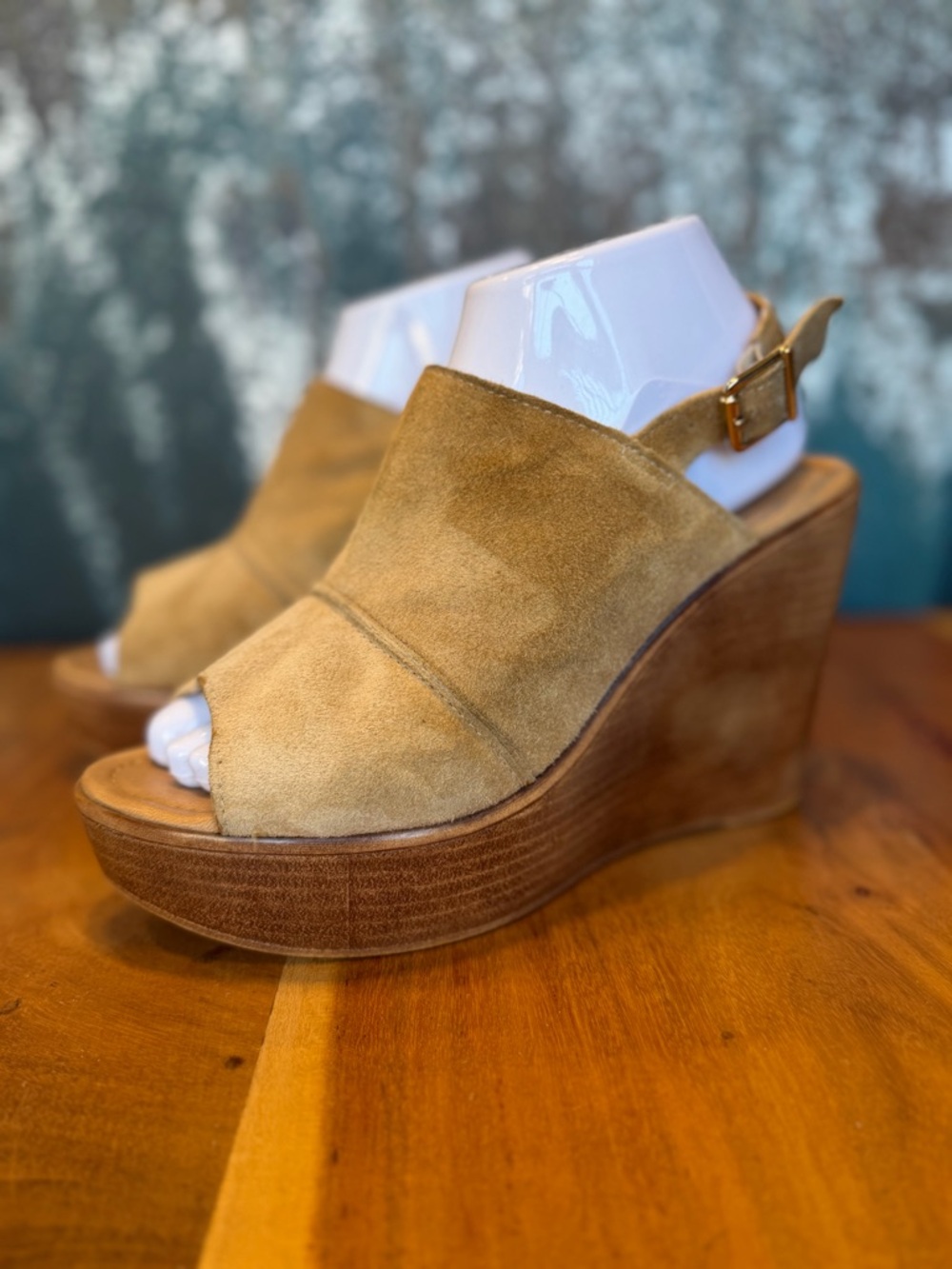 Mila Paoli Boho Italian Tan Suede Wedge Sandals Slingback 2010’s (GUC)